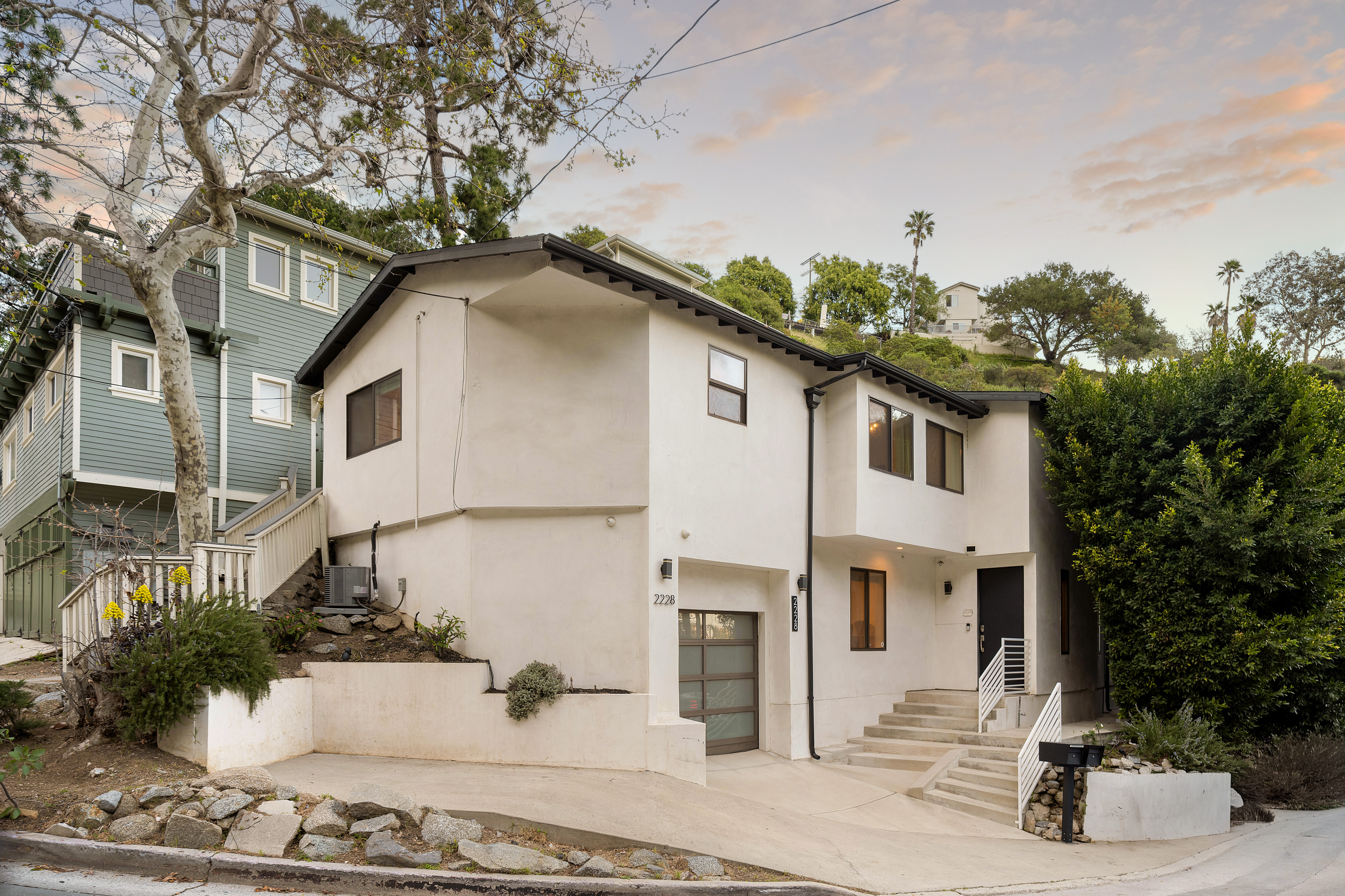 2228 Laurel Canyon Blvd